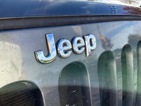 Used 2017 Jeep Wrangler Unlimited Sport w/ Quick Order Package 23S image 29