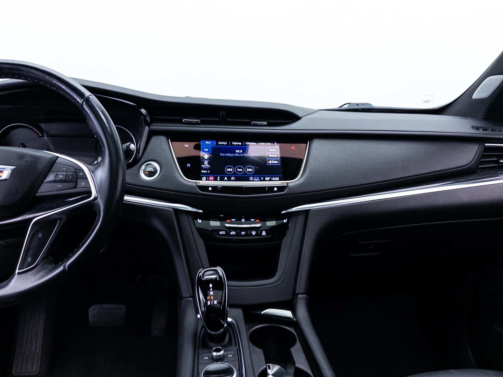 Used 2023 Cadillac XT5 Premium Luxury FWD image 9