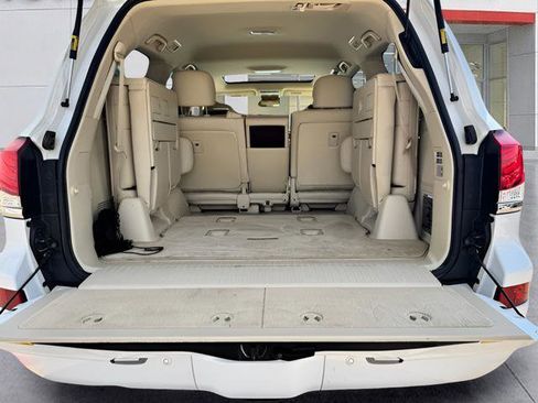 Used 2015 Lexus LX 570 4WD image 12
