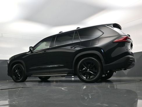 Used 2025 Toyota Grand Highlander AWD image 21