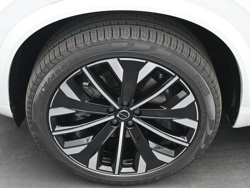 New 2026 Volvo XC90 B6 Ultra w/ Lounge Package AWD/4WD image 4