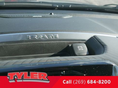 New 2026 RAM 1500 Big Horn AWD/4WD image 34