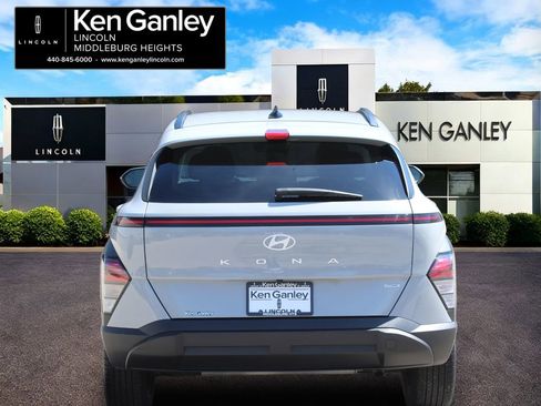 Used 2024 Hyundai Kona SEL AWD/4WD image 6