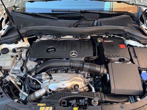 Used 2021 Mercedes-Benz GLA 250 4MATIC image 28