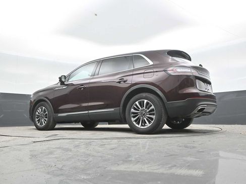 Used 2019 Lincoln Nautilus Select AWD/4WD image 23