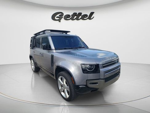 Used 2022 Land Rover Defender 110 X-Dynamic HSE AWD/4WD image 3