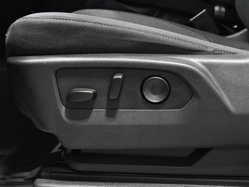 Used 2024 Chevrolet Silverado 1500 RST image 4