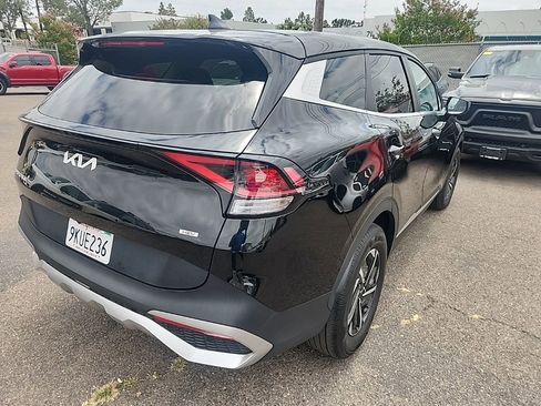 Used 2024 Kia Sportage LX FWD image 12