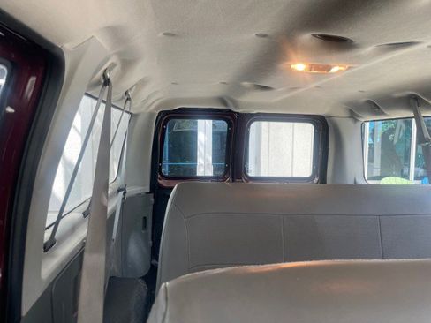 Used 2006 Ford E-150 and Econoline 150 Wagon image 71