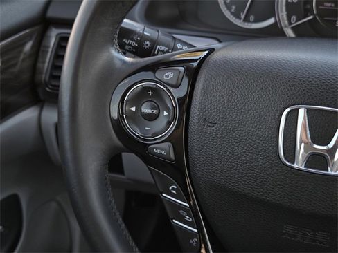 Used 2016 Honda Accord EX-L image 27