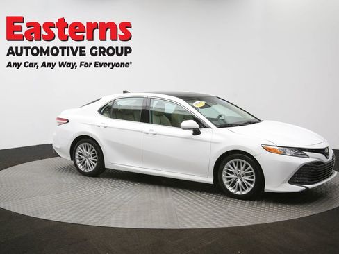 Used 2019 Toyota Camry XLE image 49