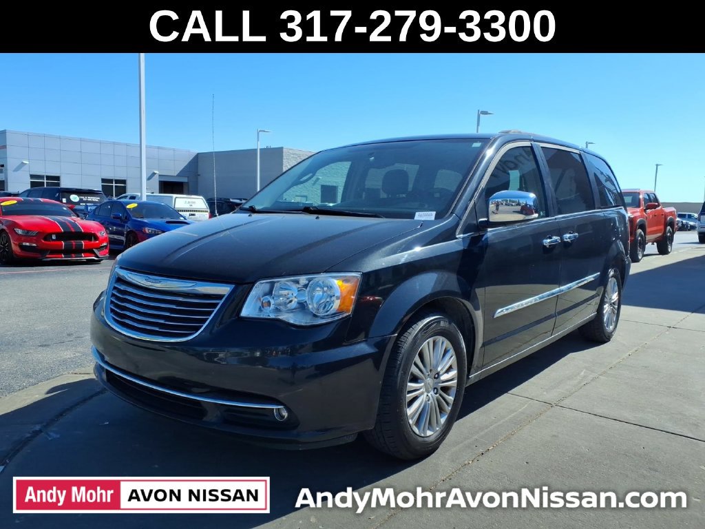 Used 2016 Chrysler Town & Country Touring-L FWD image 4