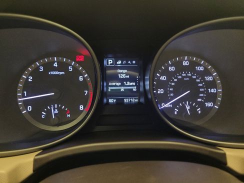 Used 2017 Hyundai Santa Fe SE image 23