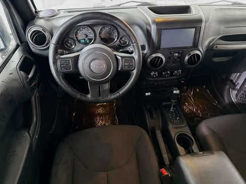 Used 2017 Jeep Wrangler Unlimited Sport w/ Quick Order Package 24S AWD/4WD image 3