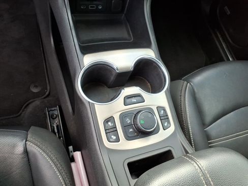 Used 2022 GMC Terrain Denali image 30