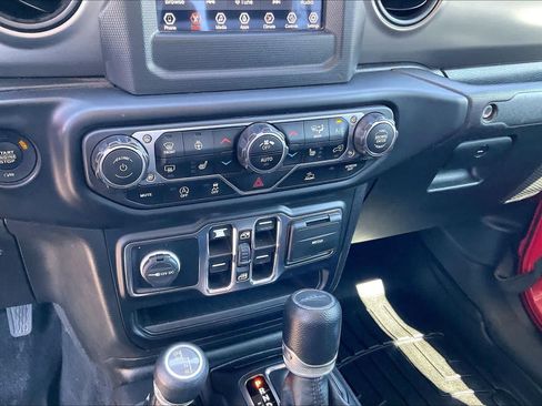 Used 2022 Jeep Gladiator Sport AWD/4WD image 33