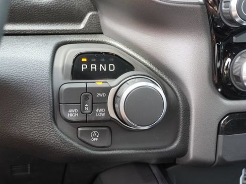 New 2026 RAM 1500 Express AWD/4WD image 22