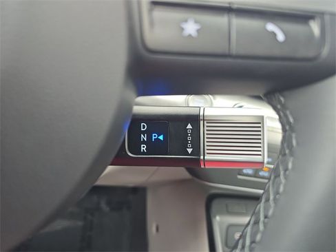 Certified 2025 Hyundai Kona SEL image 19