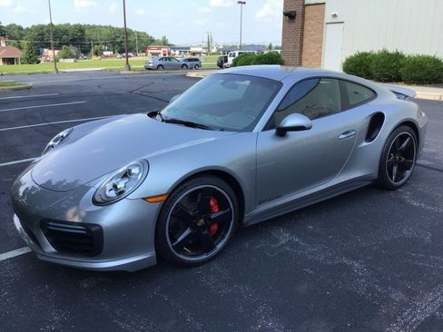Used 2019 Porsche 911 Turbo image 7
