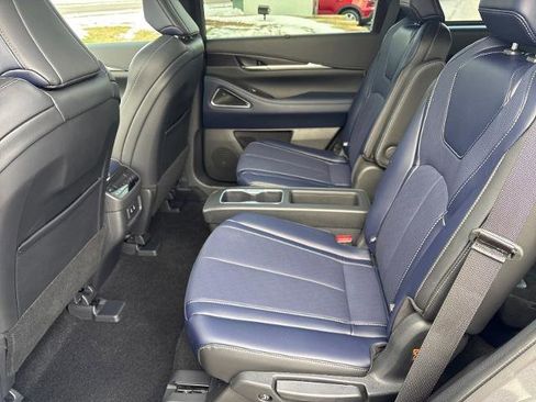 Certified 2026 INFINITI QX60 Sport w/ Dark Cargo Package image 25