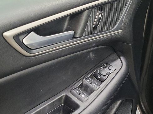 Used 2022 Ford Edge SEL w/ Convenience Package image 27