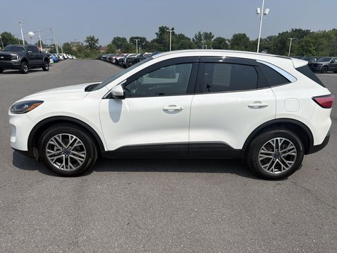 Certified 2022 Ford Escape SEL w/ Technology Package AWD/4WD image 7