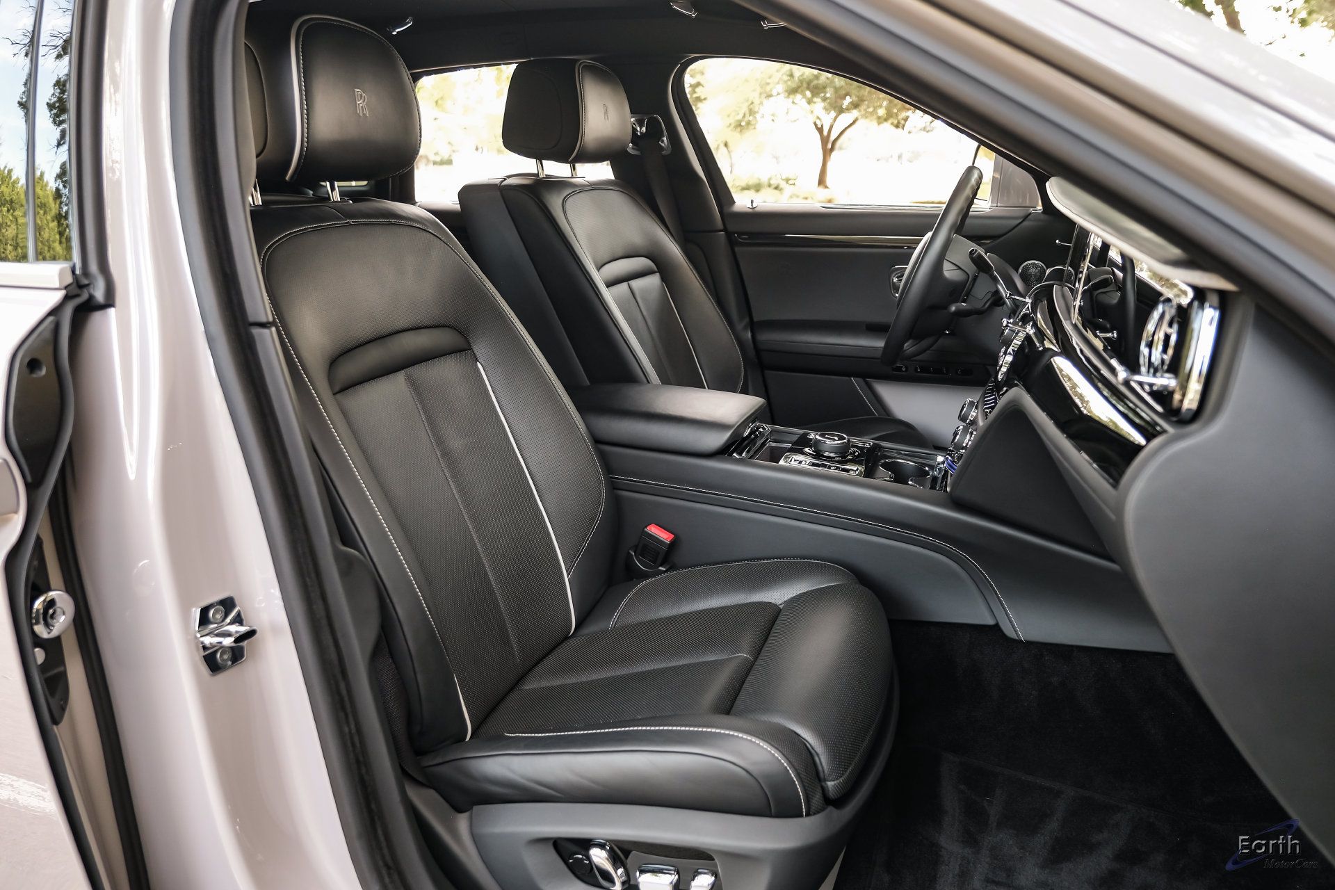 Used 2021 Rolls-Royce Ghost AWD/4WD image 47