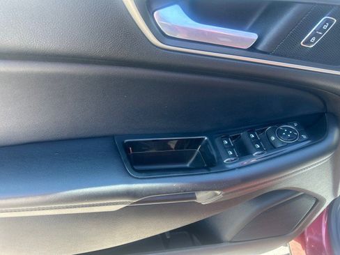 Used 2017 Ford Edge SEL w/ Equipment Group 201A AWD/4WD image 10