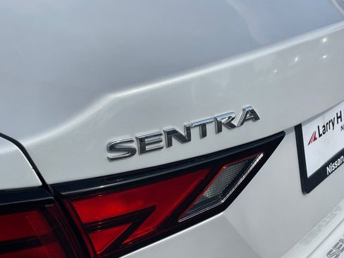 Used 2021 Nissan Sentra SV w/ SV Premium Package FWD image 22