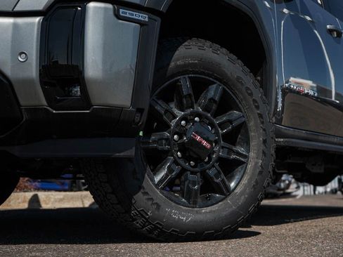 New 2026 GMC Sierra 2500 AT4 w/ AT4 Premium Plus Package AWD/4WD image 6