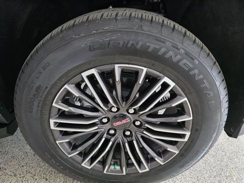 Used 2026 GMC Yukon XL Elevation AWD/4WD image 22