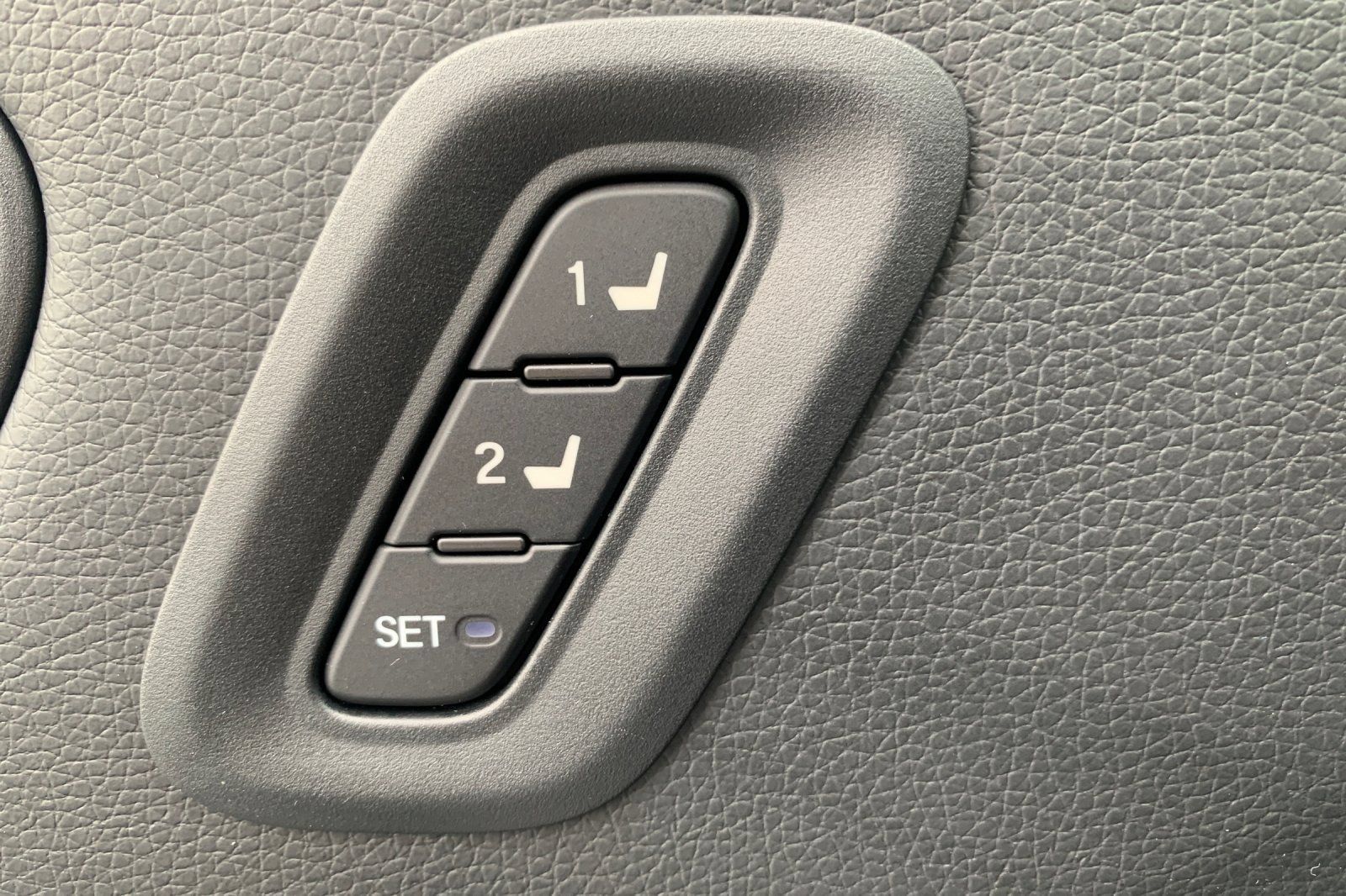 Used 2024 Honda Pilot TrailSport image 37