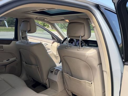 Used 2014 Mercedes-Benz E 350 Sedan image 9