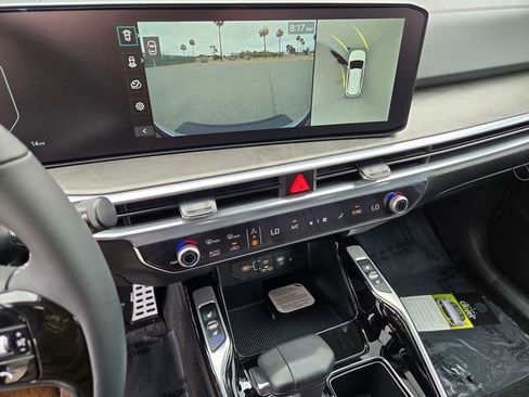 New 2026 Kia Sorento SX AWD/4WD image 10
