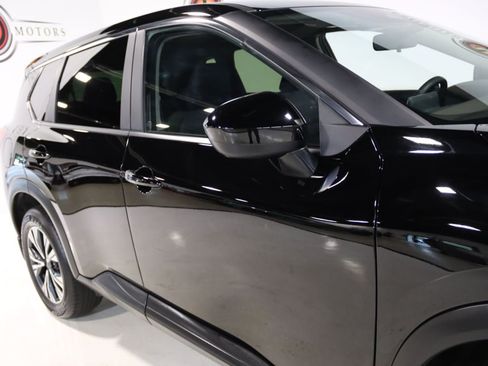 Used 2023 Nissan Rogue SV AWD/4WD image 9