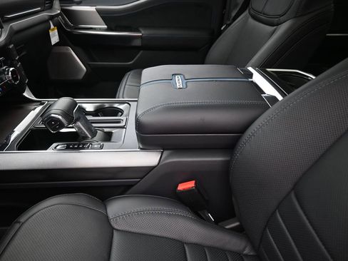 New 2025 Ford F150 Platinum w/ Equipment Group 702A High image 21