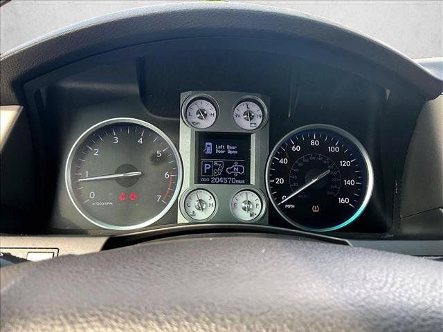 Used 2011 Lexus LX 570 4WD w/ Luxury Pkg w/Pre-crash image 20