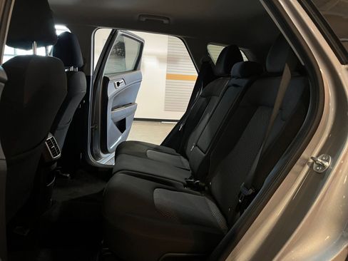 Used 2025 Kia Sportage LX image 25