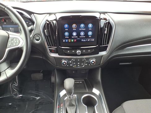 Used 2022 Chevrolet Traverse LT image 13