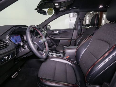 Used 2023 Ford Escape ST-Line w/ Tech Pack #1 image 40