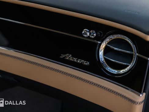 Used 2023 Bentley Continental GT V8 image 32