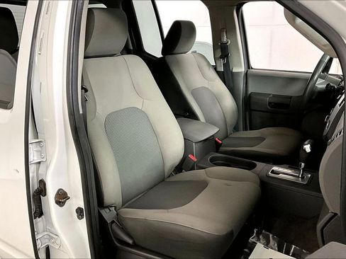 Used 2015 Nissan Xterra S image 7