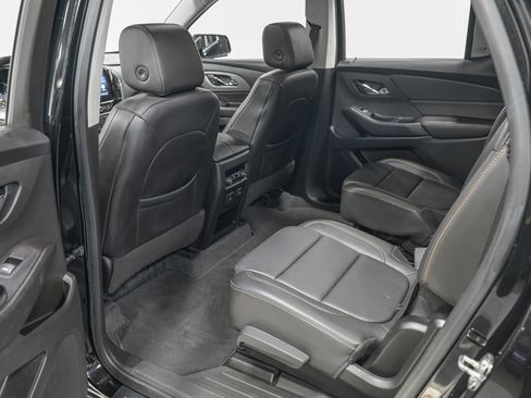 Used 2020 Chevrolet Traverse LT w/ LT Premium Package image 27
