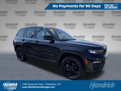 Used 2025 Jeep Grand Cherokee Limited w/ Black Appearance Package
