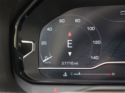 Used 2024 GMC Yukon XL Denali w/ Advanced Technology Package image 37