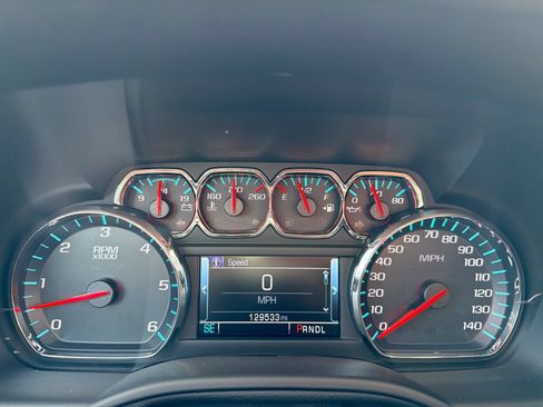 Used 2019 GMC Yukon XL SLT w/ Open Road Package AWD/4WD image 42