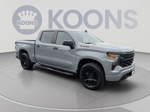 Used 2024 Chevrolet Silverado 1500 Custom AWD/4WD image 2
