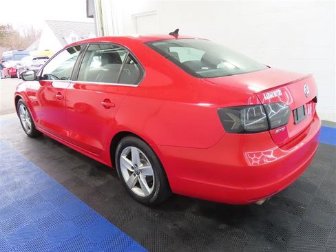 Used 2014 Volkswagen Jetta TDI image 10