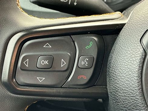 Used 2024 Jeep Wrangler Unlimited image 25