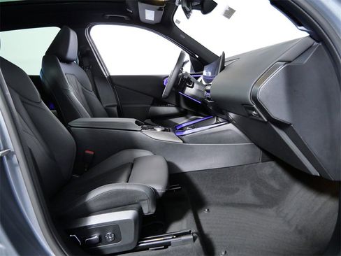 Used 2025 BMW X3 xDrive30i image 12